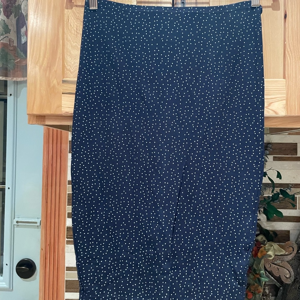 Elegant Navy Blue Polka Dot Skirt
